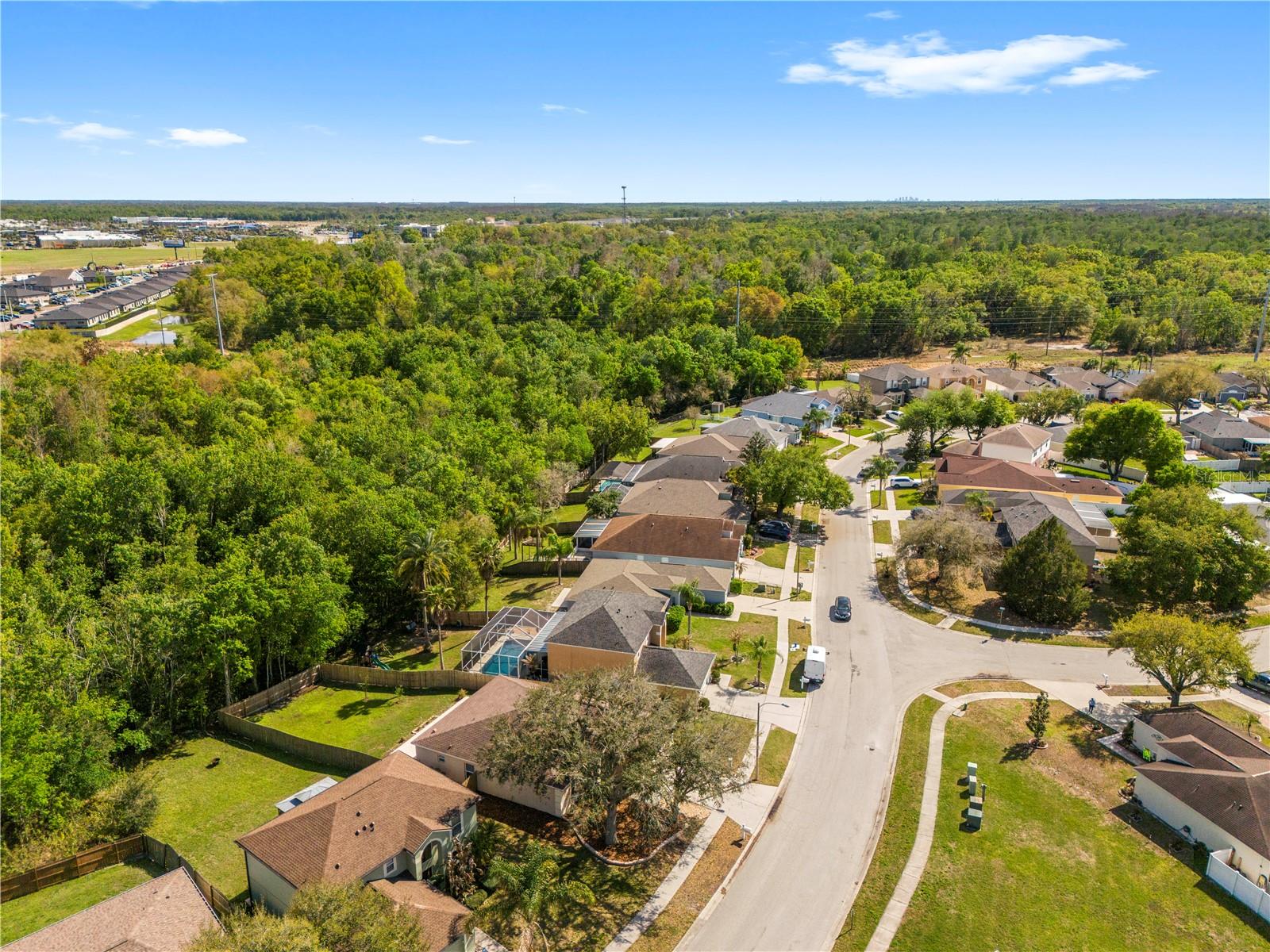 Image 52 of 56 For 25016 Hyde Park Boulevard