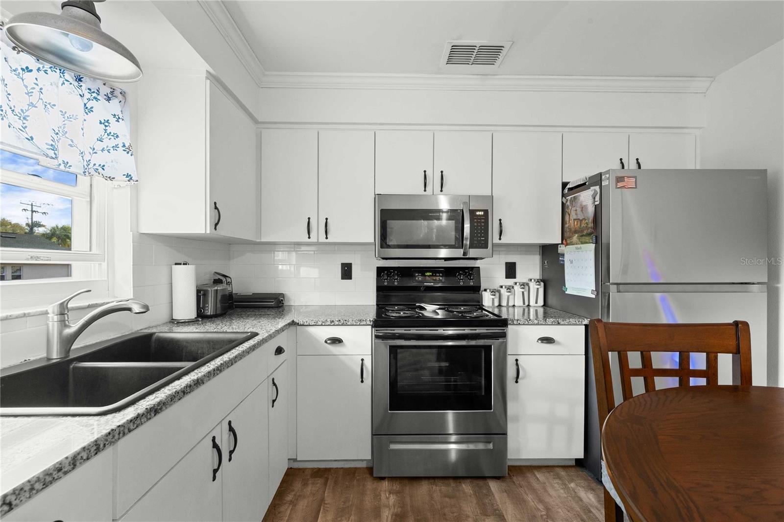 Image 11 of 26 For 14244 20th Street