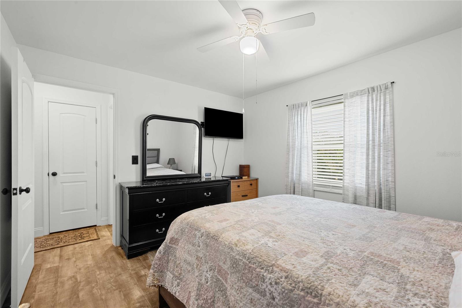 Image 16 of 26 For 14244 20th Street