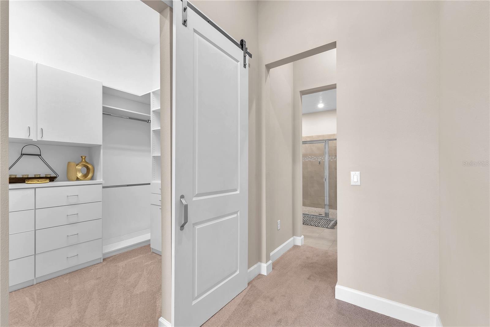 Listing photo id 13 for 5305 Wishing Arch Drive