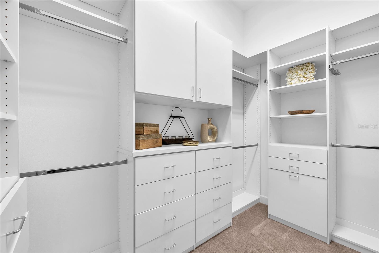 Listing photo id 14 for 5305 Wishing Arch Drive