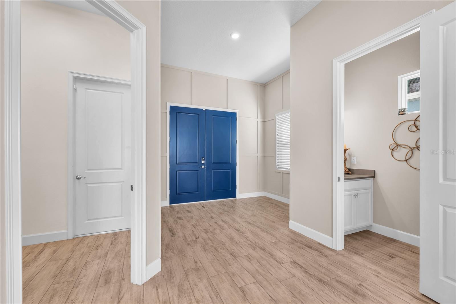 Listing photo id 17 for 5305 Wishing Arch Drive