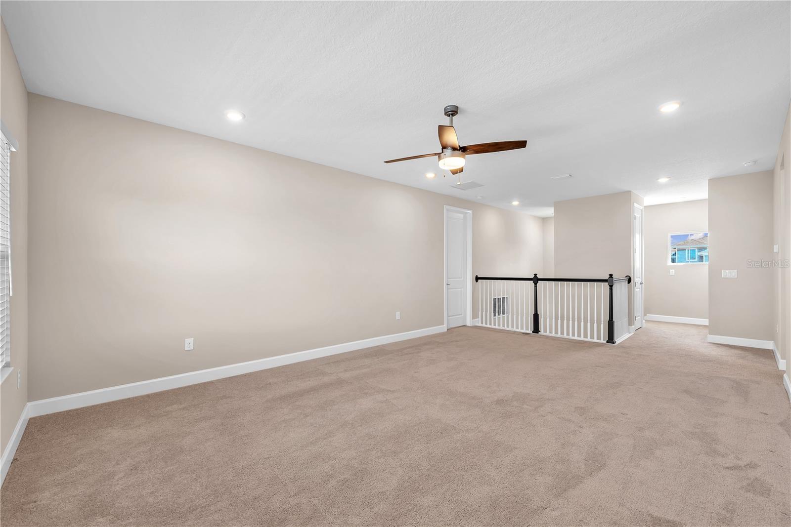 Listing photo id 21 for 5305 Wishing Arch Drive