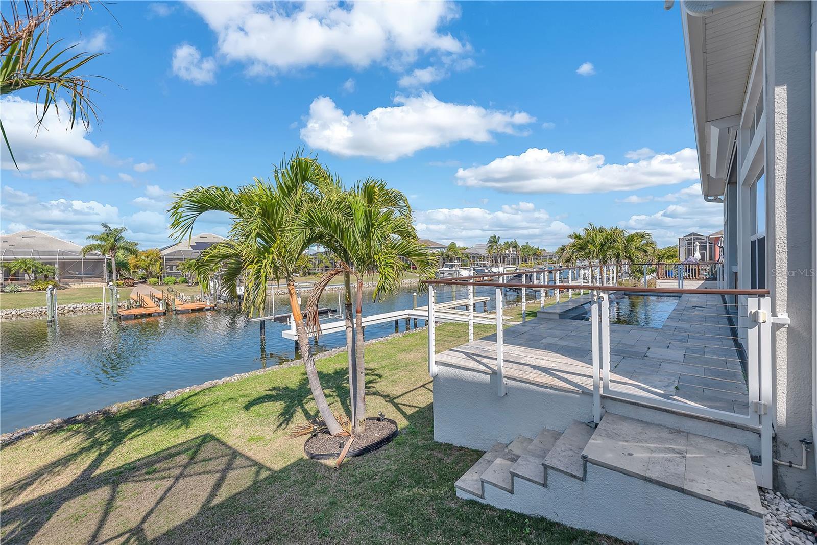 Listing photo id 40 for 5305 Wishing Arch Drive