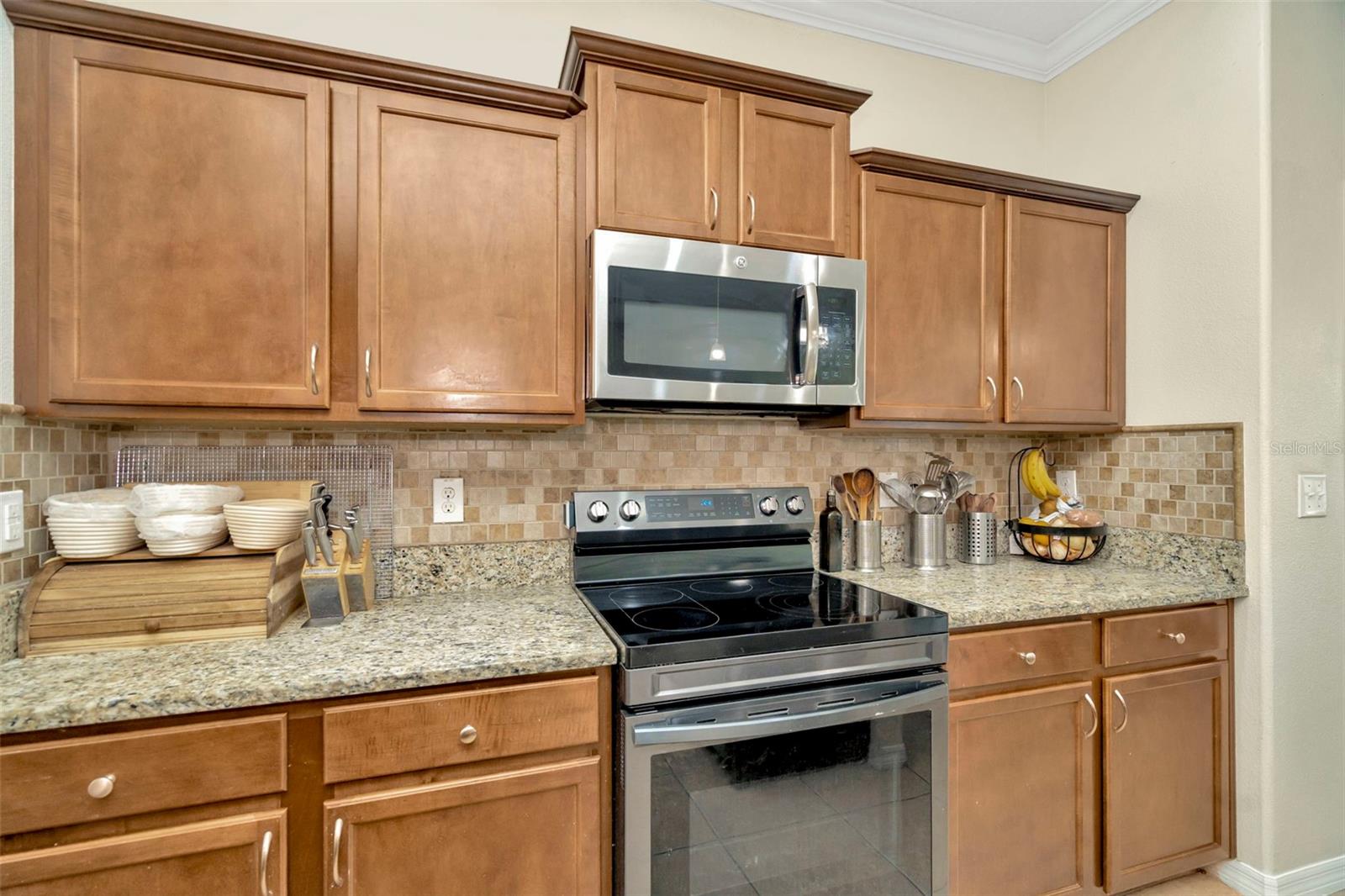 Image 18 of 45 For 313 Shell Manor Drive