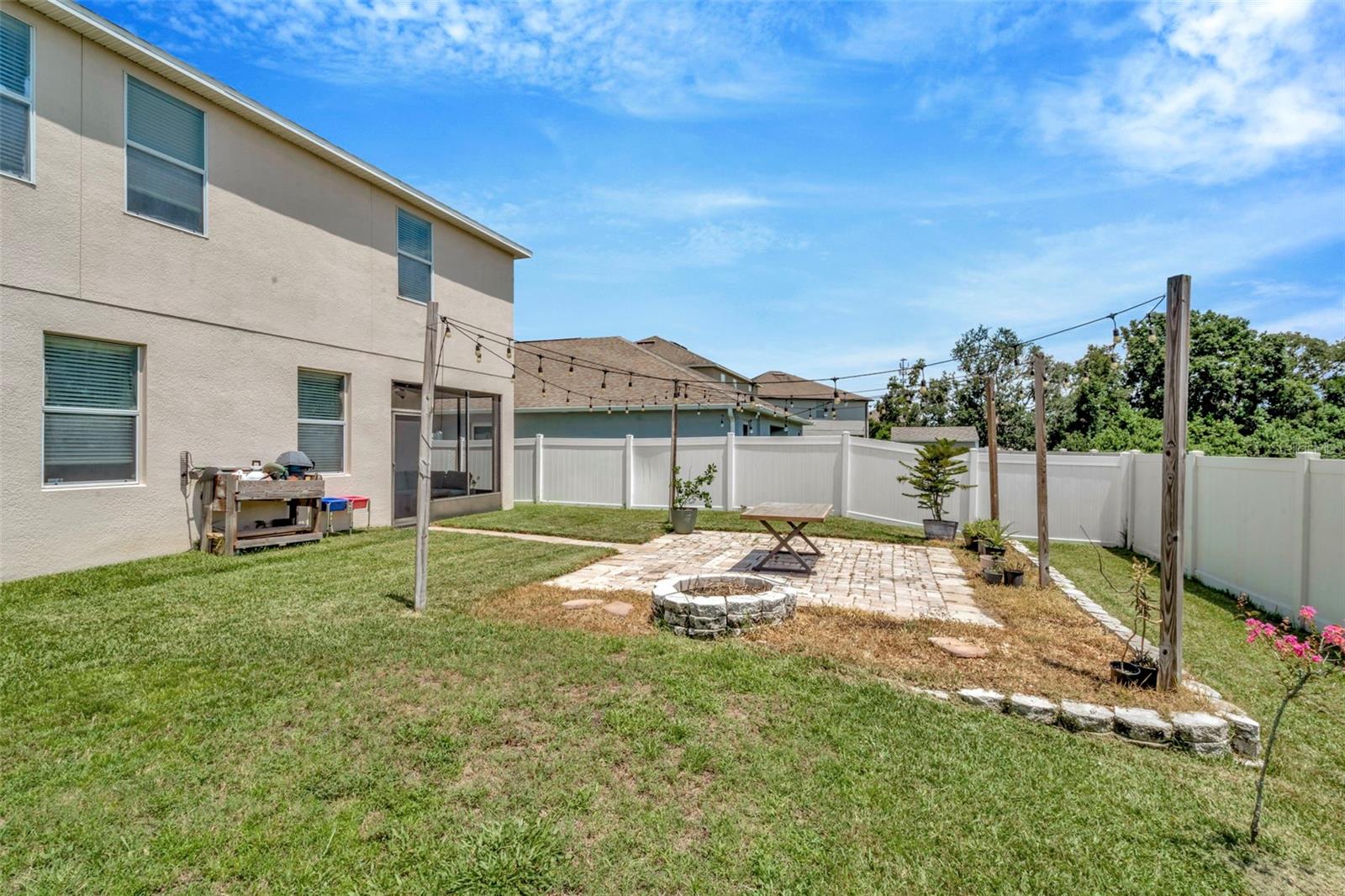 Image 6 of 45 For 313 Shell Manor Drive