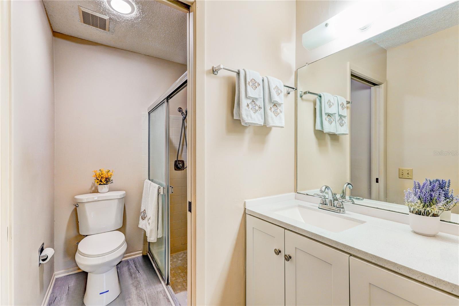 Image 16 of 41 For 12205 Darwood Drive 12205