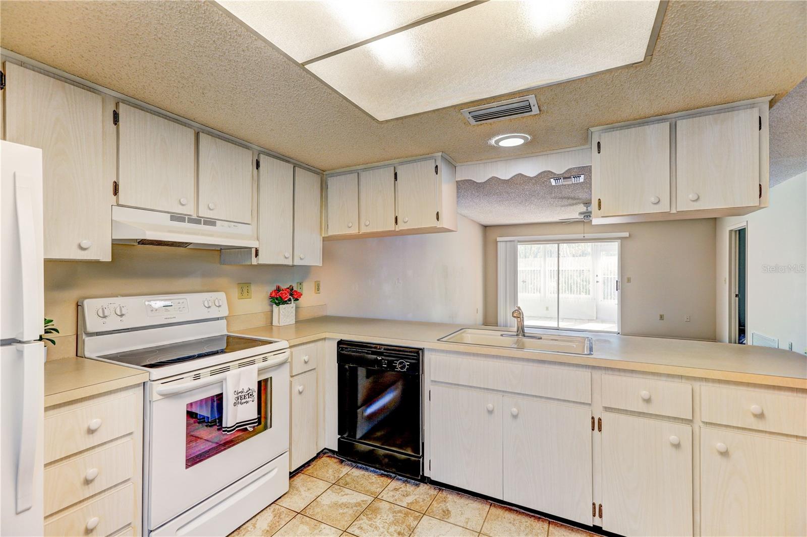 Image 4 of 41 For 12205 Darwood Drive 12205