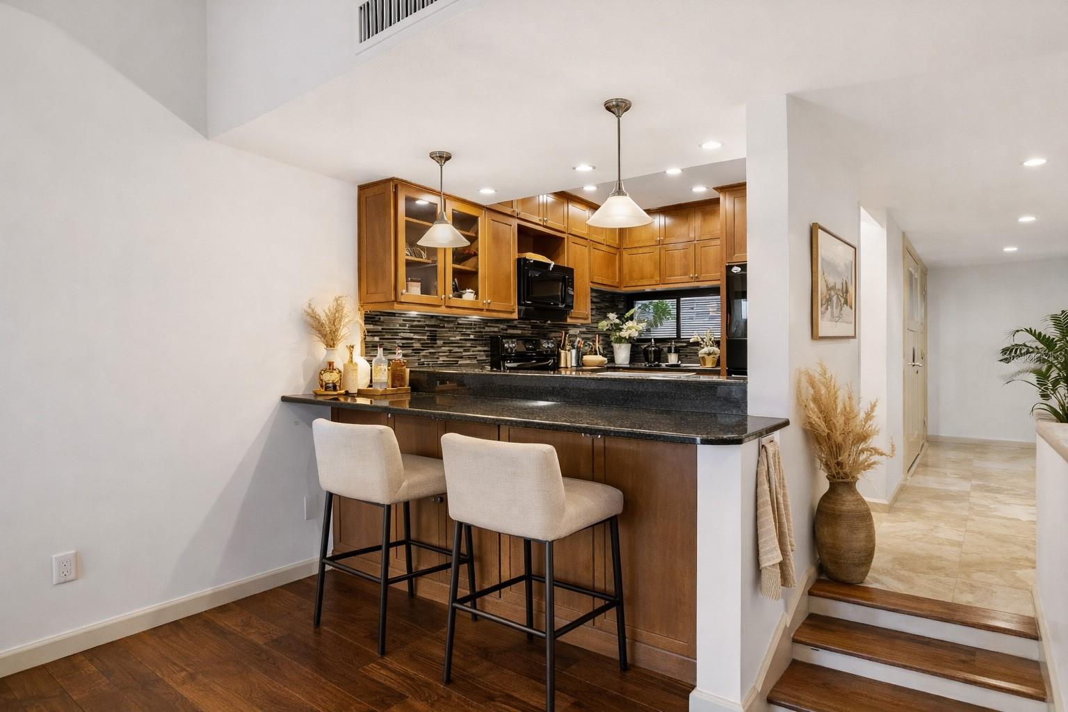 Image 6 of 31 For 13629 Twin Lakes Lane