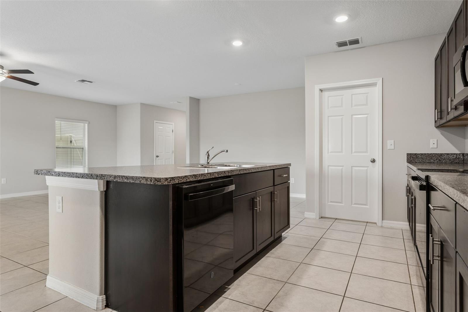 Image 11 of 36 For 11441 Sage Canyon Drive