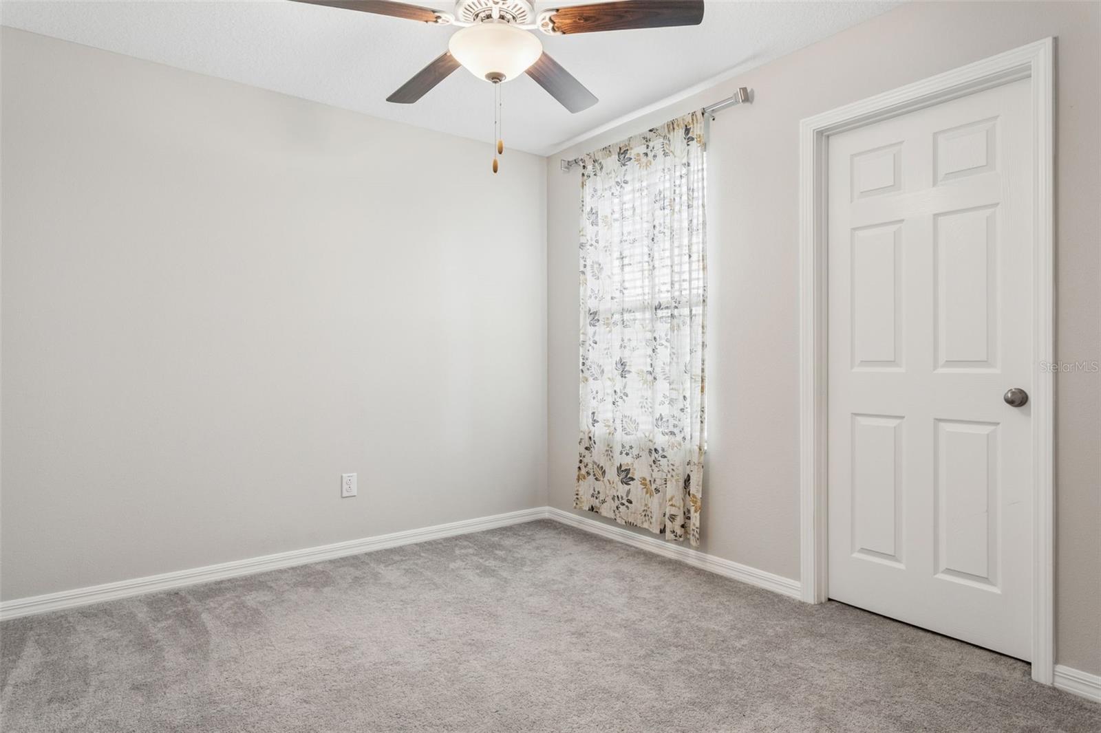 Image 19 of 36 For 11441 Sage Canyon Drive