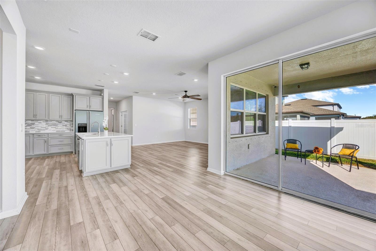 Image 10 of 38 For 762 Parsons Mooring Court