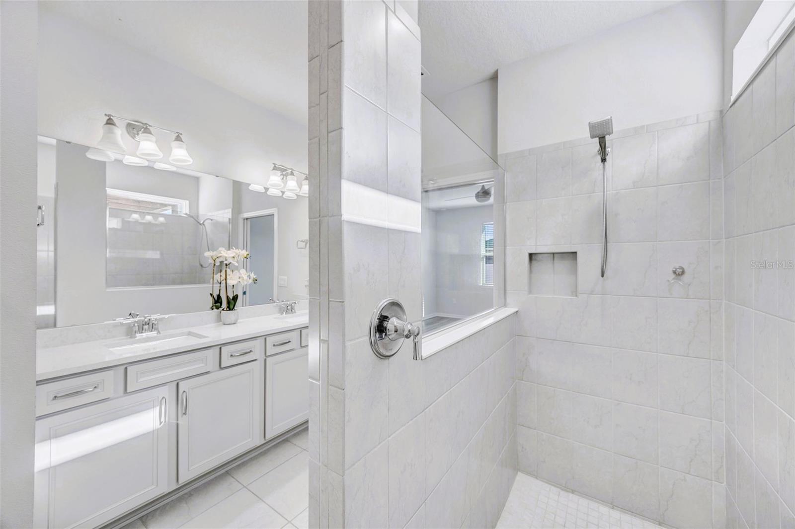 Image 14 of 38 For 762 Parsons Mooring Court