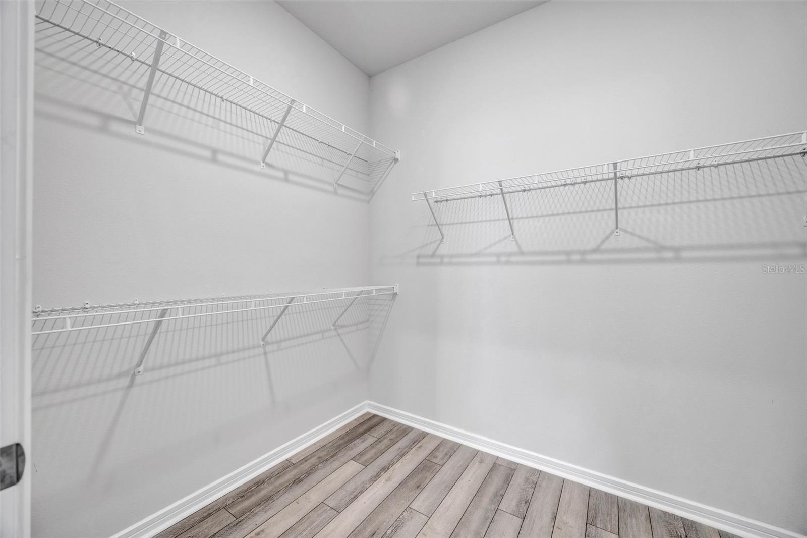 Image 19 of 38 For 762 Parsons Mooring Court