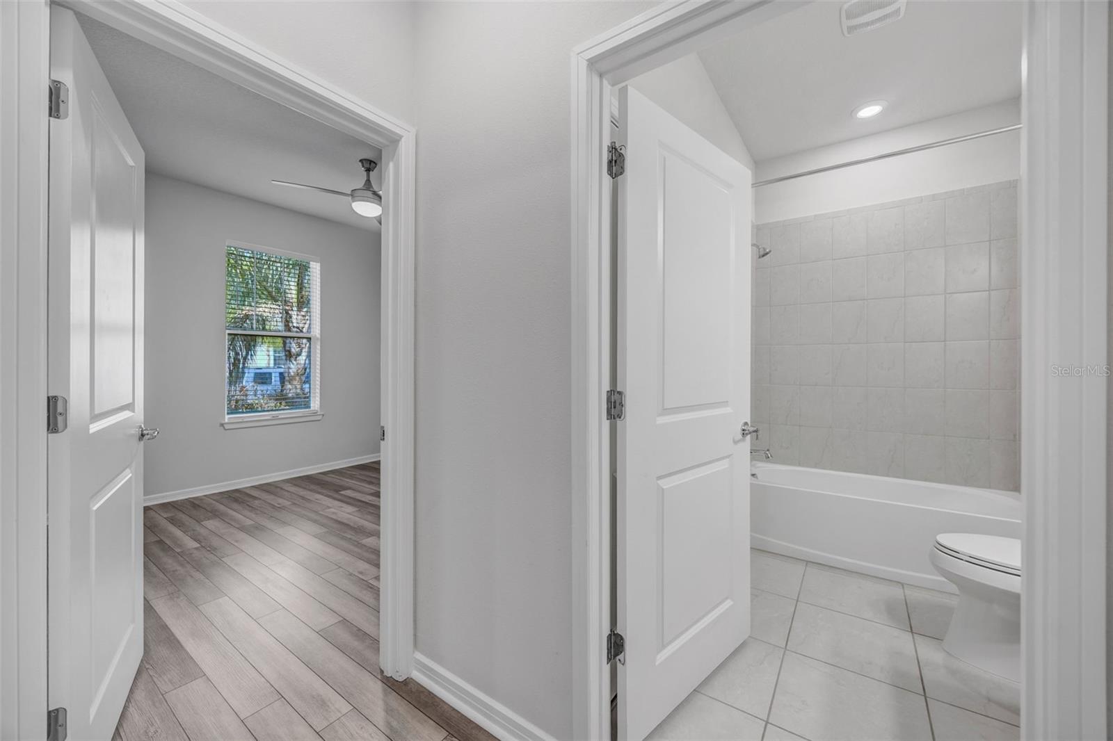 Image 22 of 38 For 762 Parsons Mooring Court