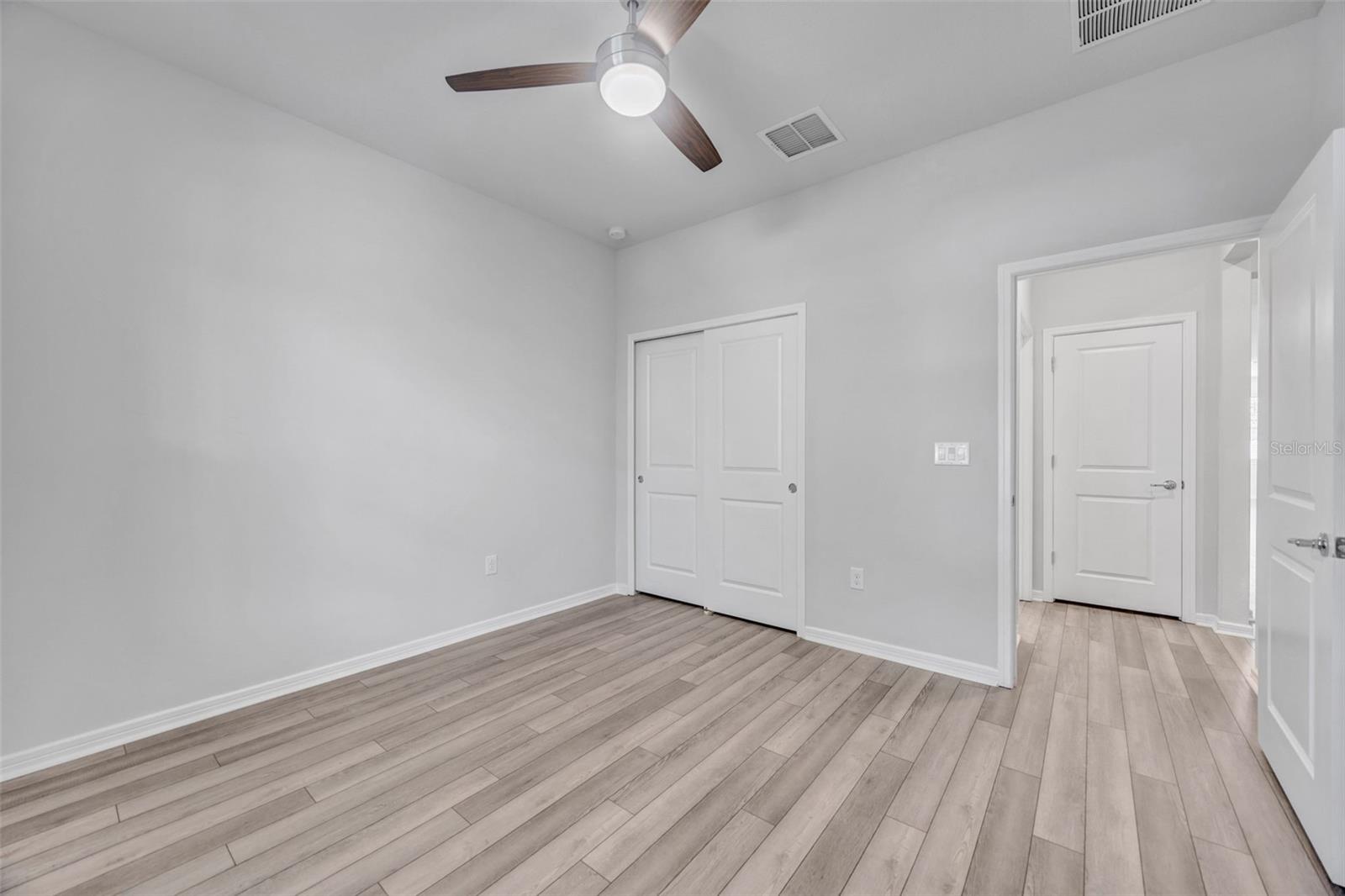 Image 25 of 38 For 762 Parsons Mooring Court