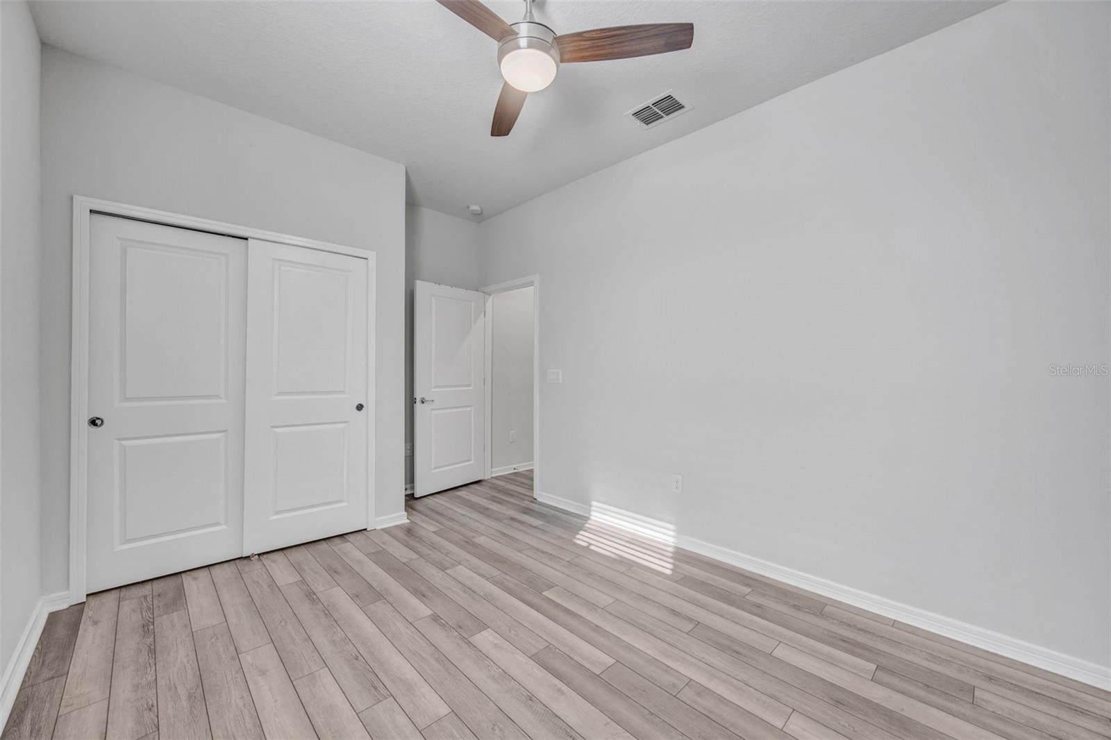 Image 31 of 38 For 762 Parsons Mooring Court