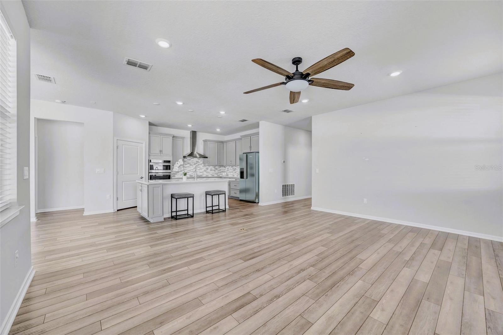 Image 8 of 38 For 762 Parsons Mooring Court