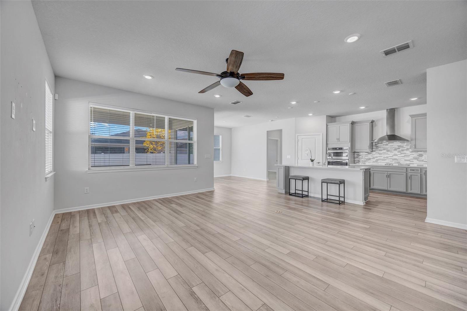 Image 9 of 38 For 762 Parsons Mooring Court