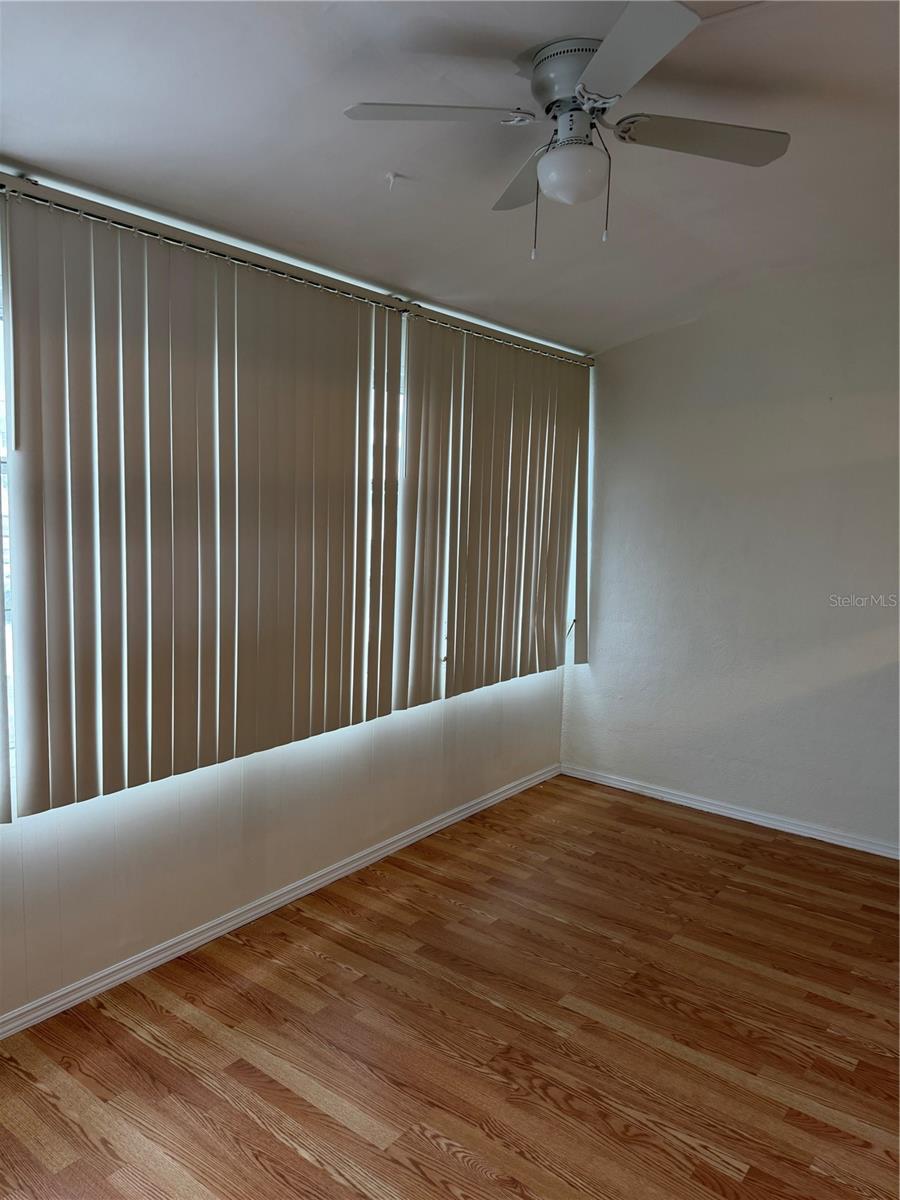 Image 12 of 14 For 5850 18th Street N 16