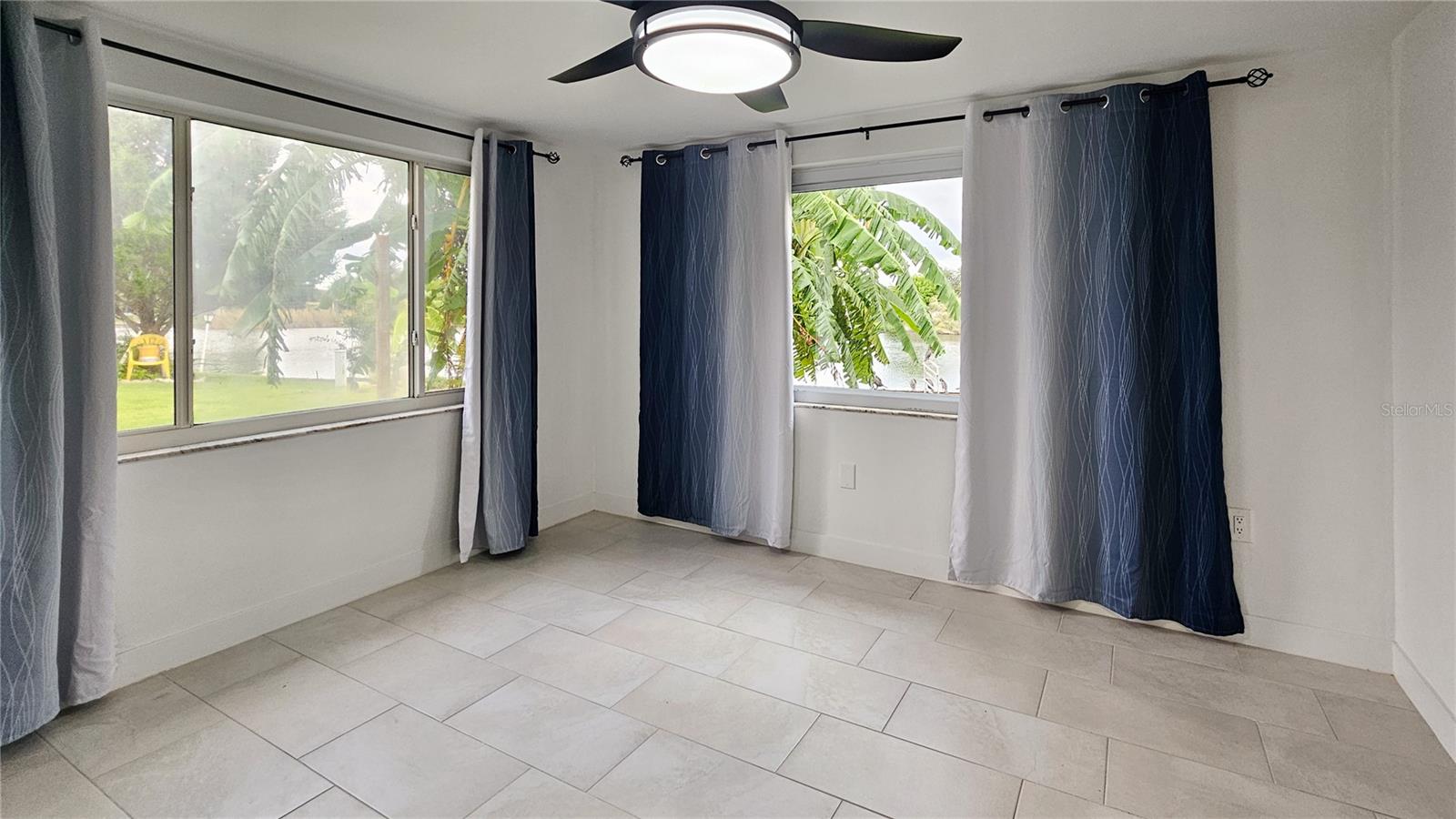 Image 7 of 11 For 3633 Rock Royal Drive 1