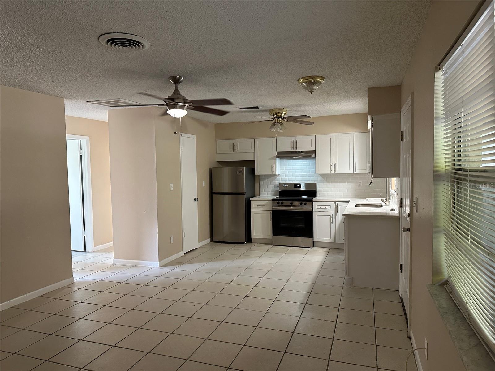 Image 13 of 28 For 135 Madison Circle N