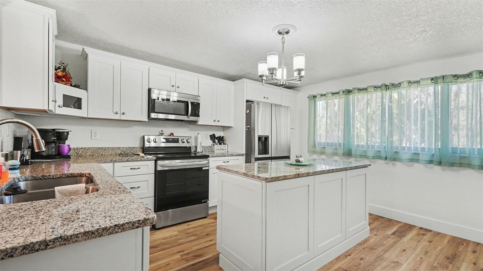 Image 11 of 35 For 10684 Halls River Road 2