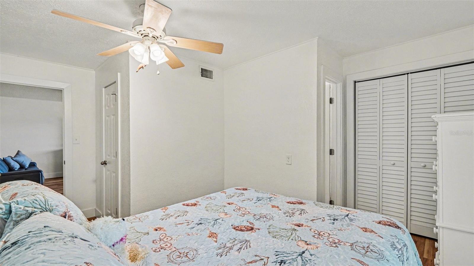 Image 23 of 35 For 10684 Halls River Road 2