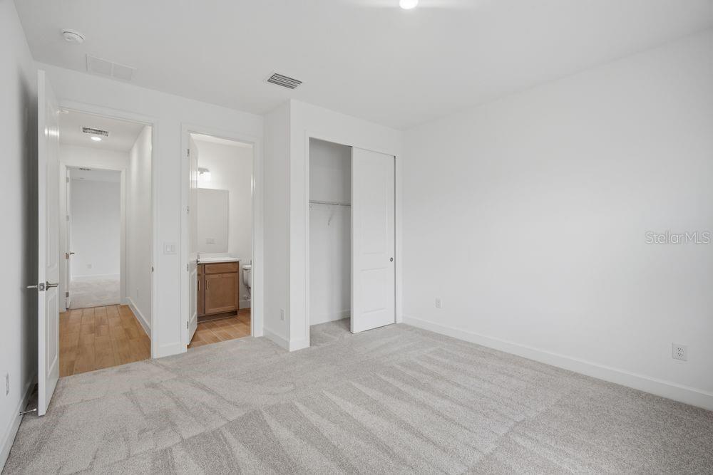 Image 17 of 38 For 35889 Emberview Drive