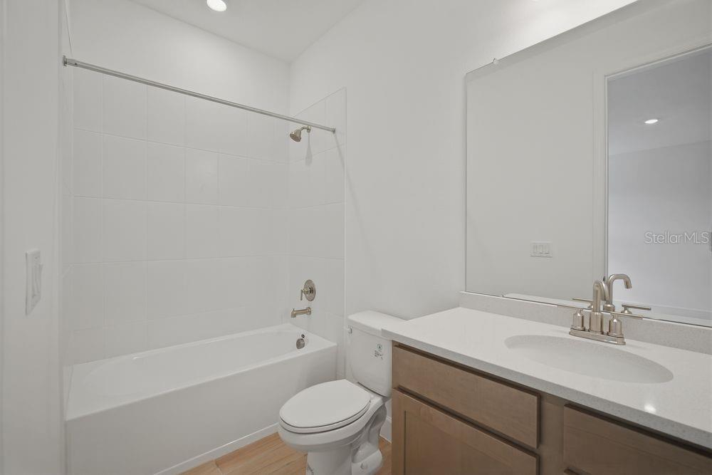 Image 22 of 38 For 35889 Emberview Drive