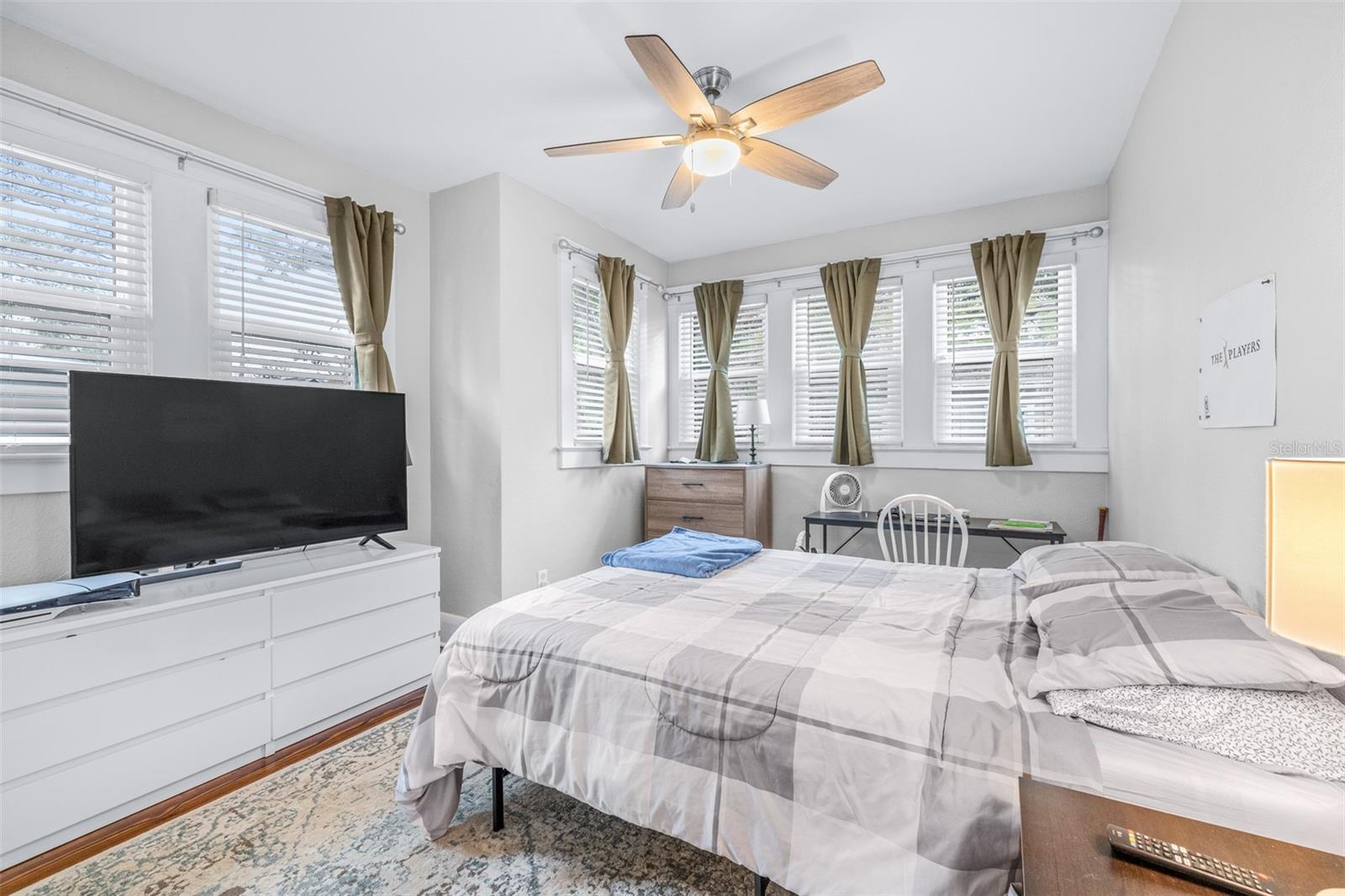 Image 19 of 34 For 5503 9th Street