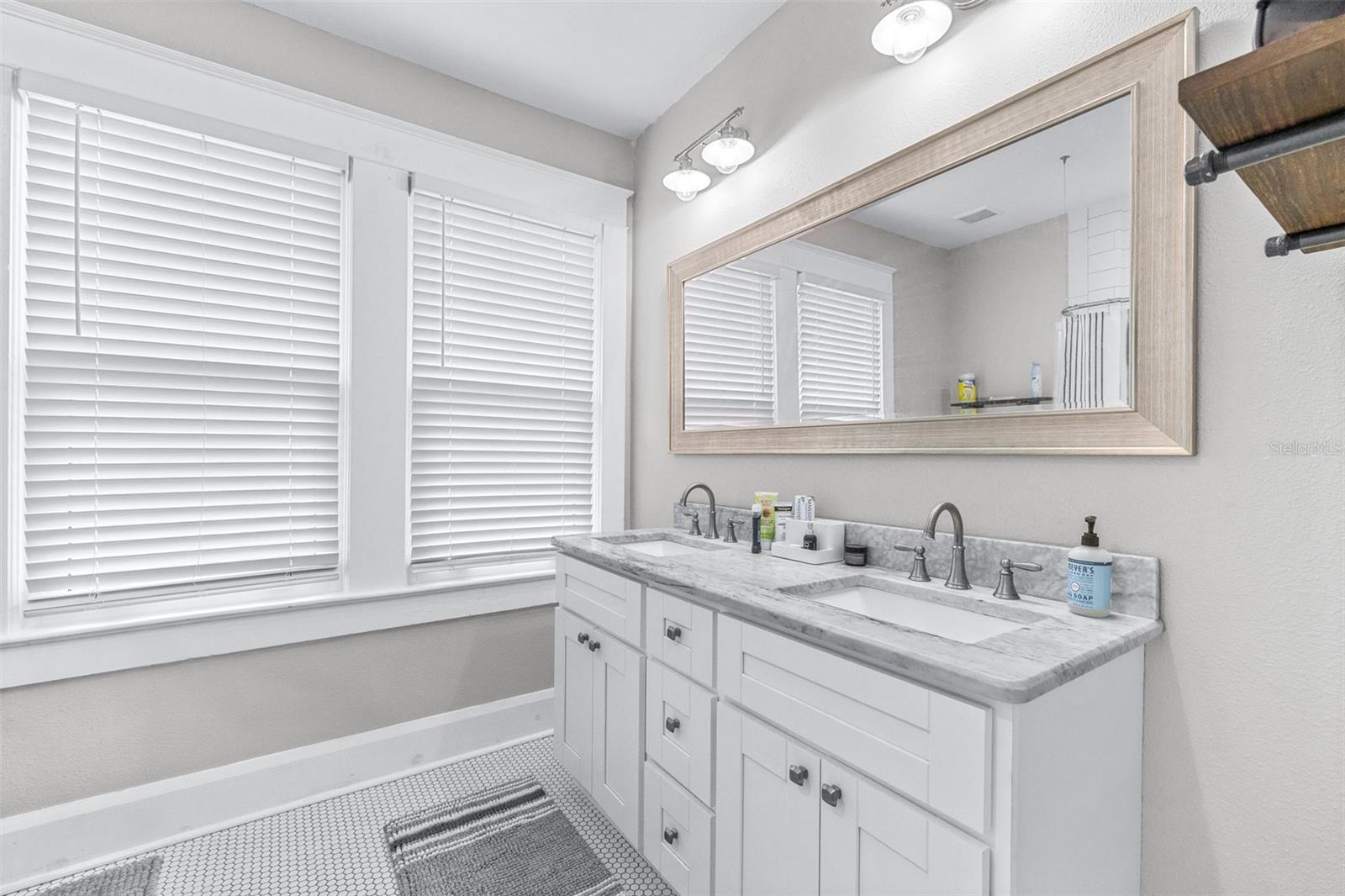 Image 21 of 34 For 5503 9th Street