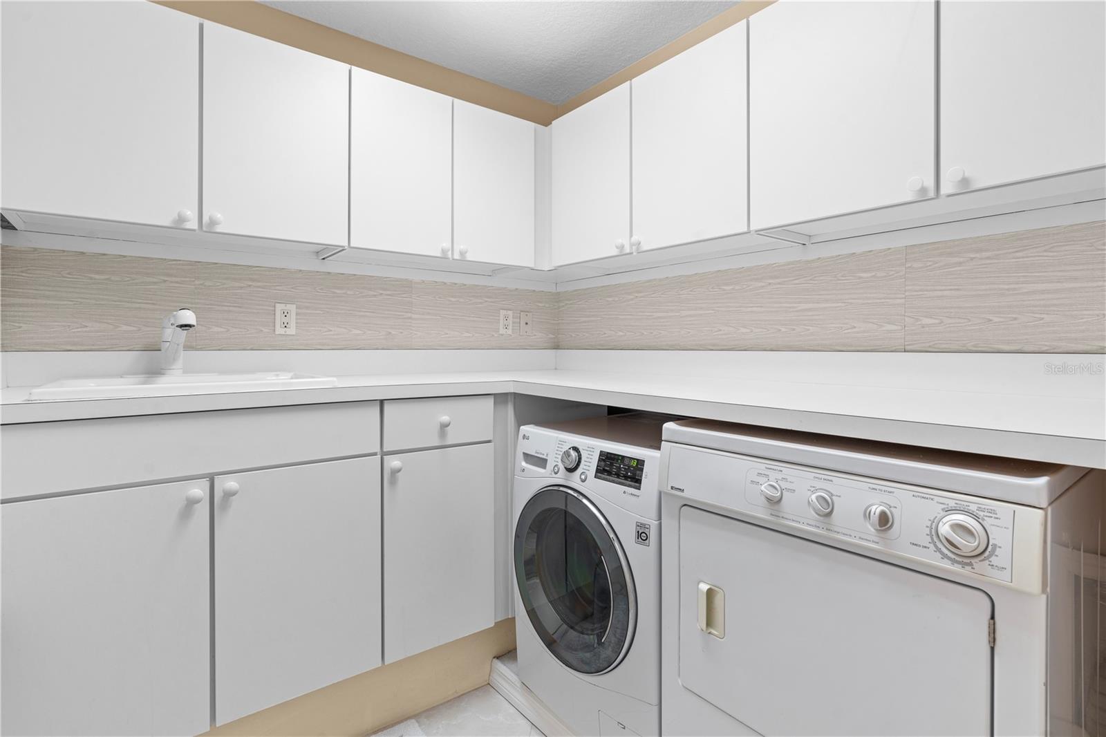 Image 19 of 53 For 3408 Stonebridge Trail