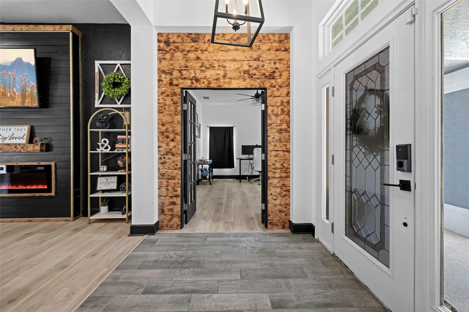 Image 14 of 51 For 12034 Mandlin Road