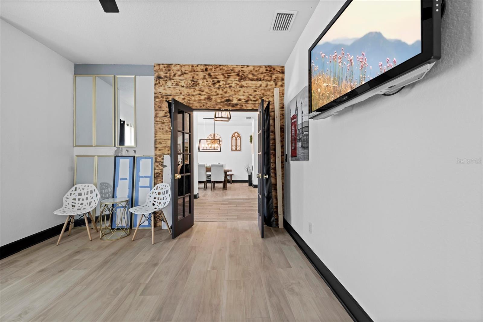 Image 16 of 51 For 12034 Mandlin Road