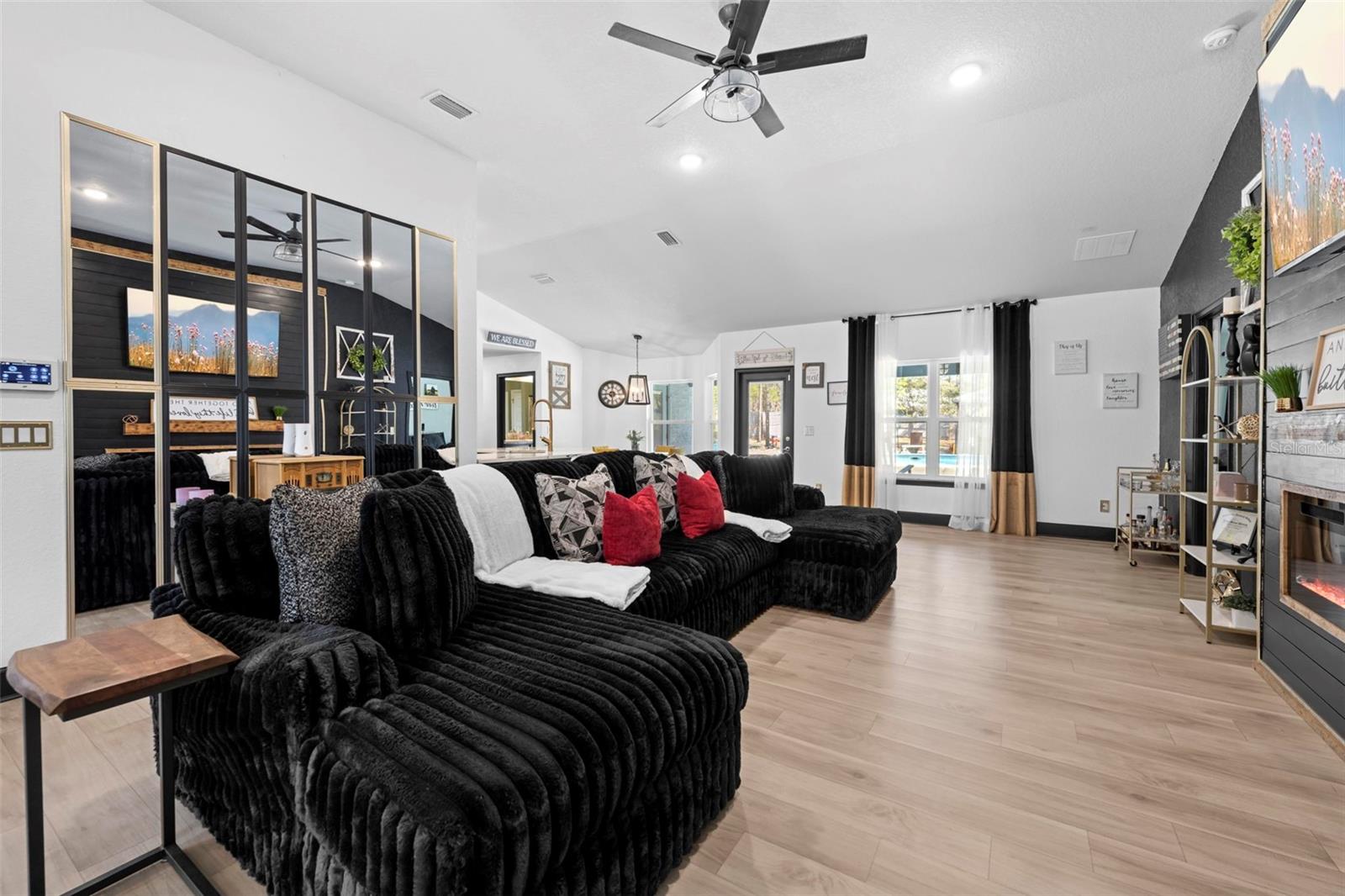 Image 23 of 51 For 12034 Mandlin Road