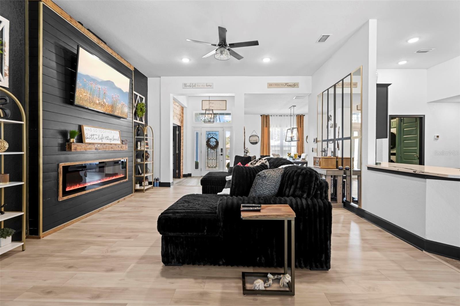 Image 26 of 51 For 12034 Mandlin Road