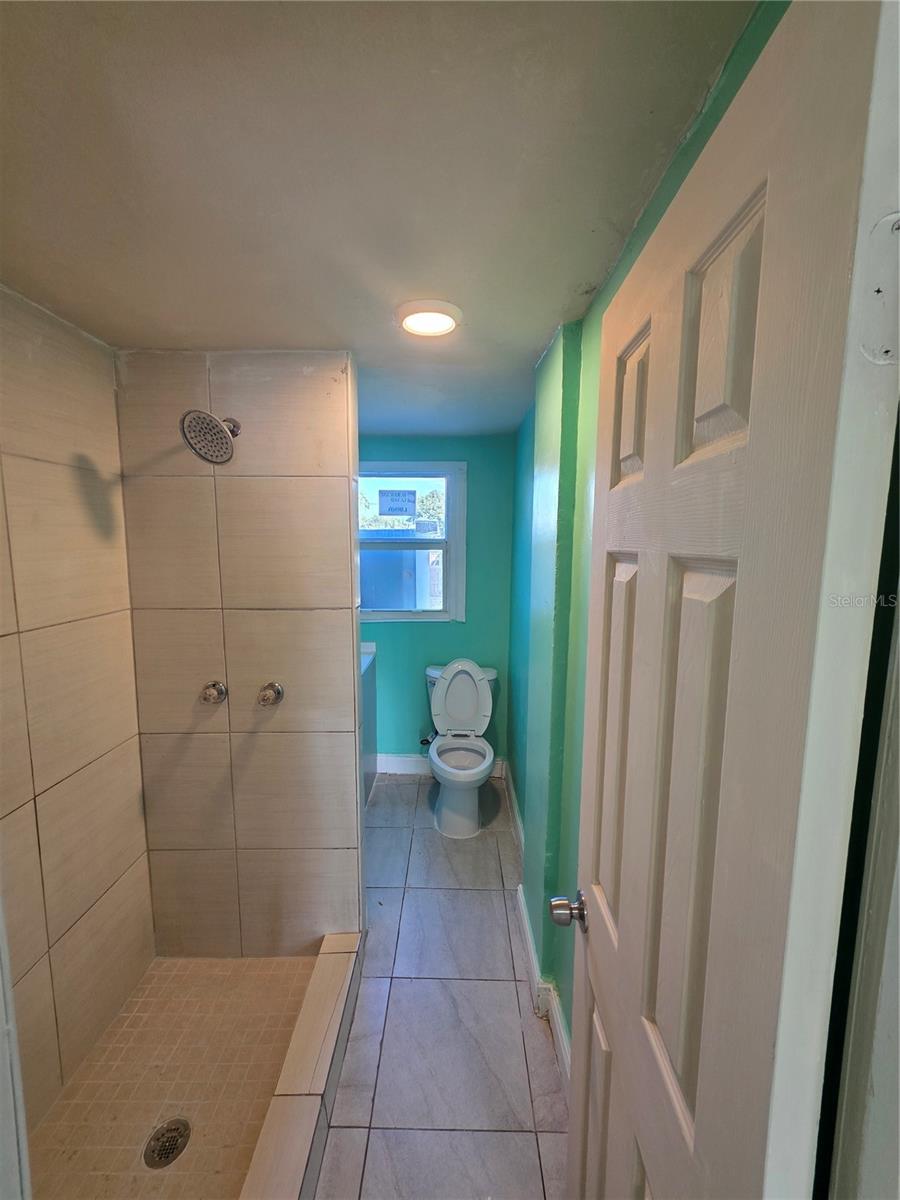 Image 2 of 9 For 622 S C Street 1