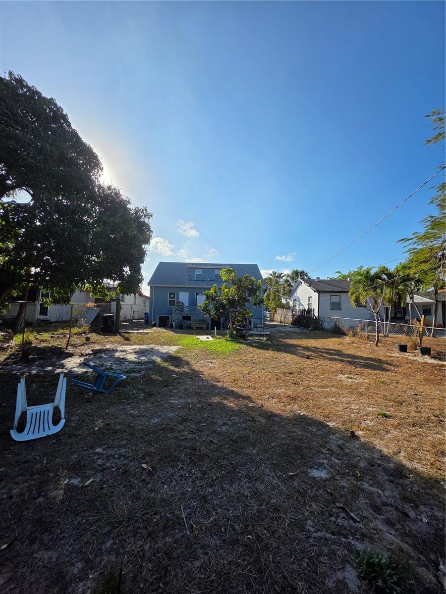 Image 8 of 9 For 622 S C Street 1