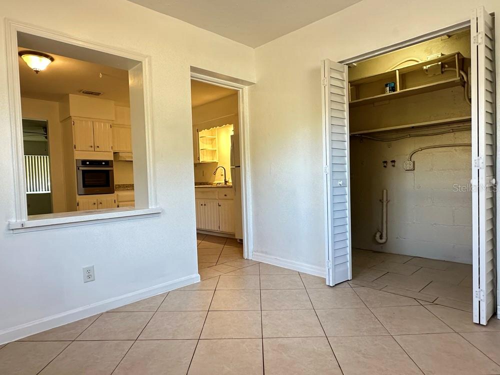 Image 4 of 16 For 1432 Lotus Path