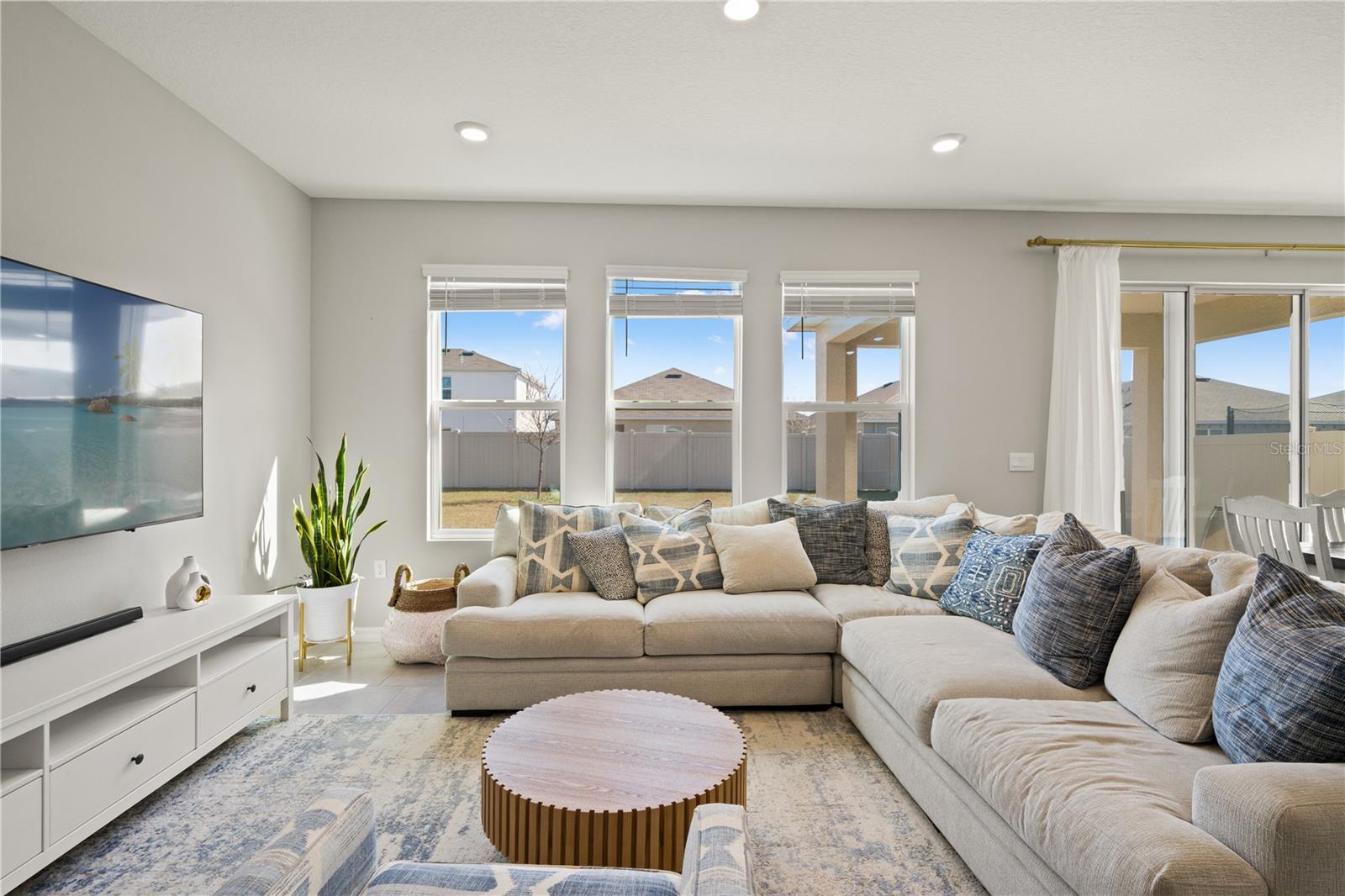 Image 10 of 52 For 6199 Wandering Willow Drive