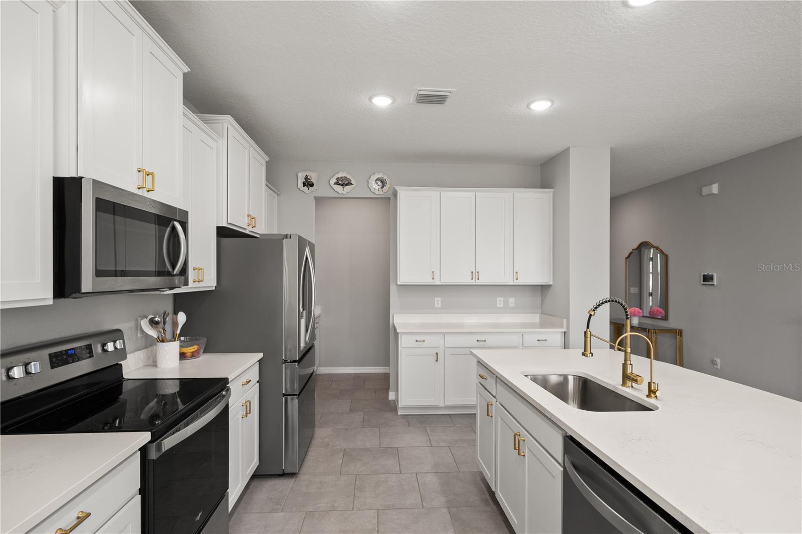 Image 15 of 52 For 6199 Wandering Willow Drive