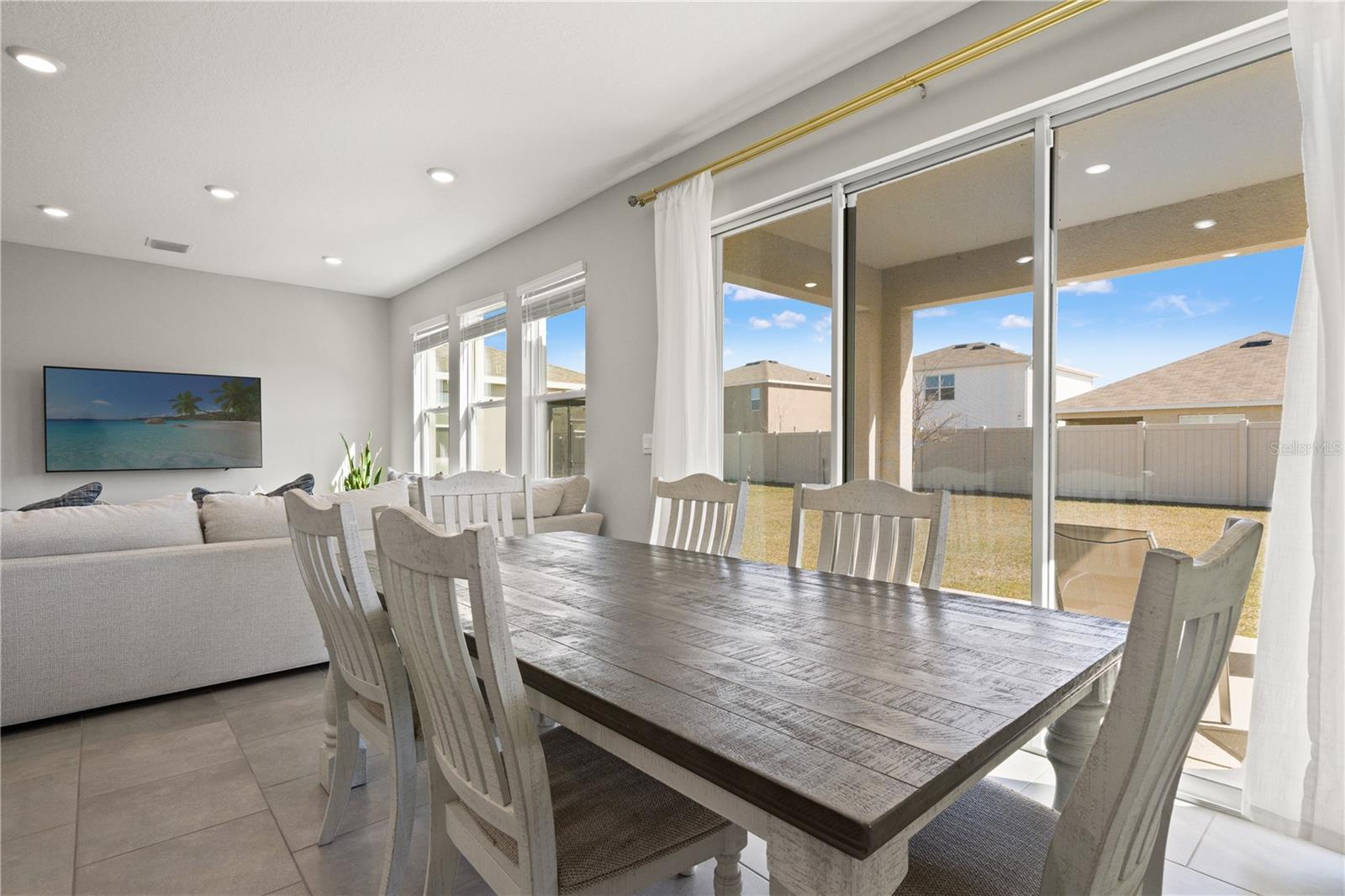 Image 18 of 52 For 6199 Wandering Willow Drive