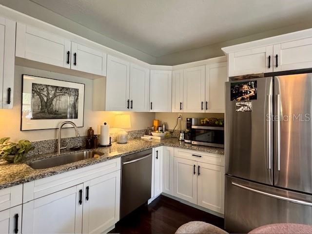 Image 21 of 54 For 1720 Scranton Street S