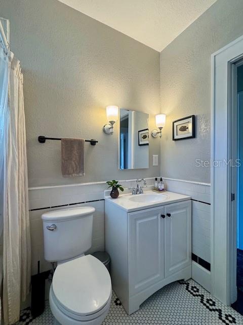 Image 26 of 54 For 1720 Scranton Street S