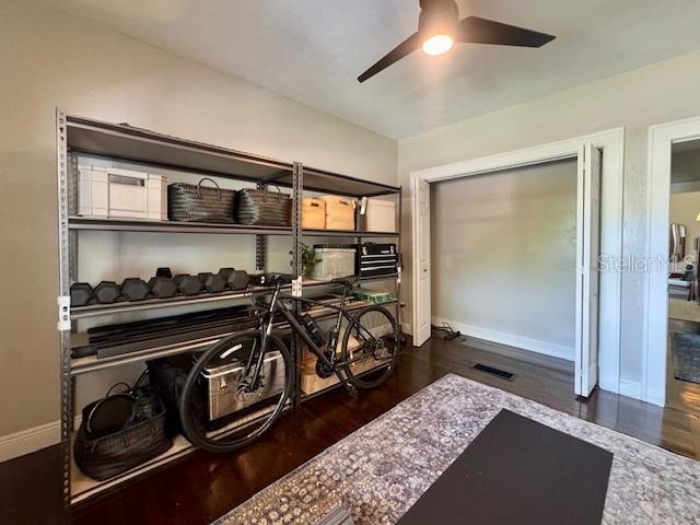 Image 33 of 54 For 1720 Scranton Street S