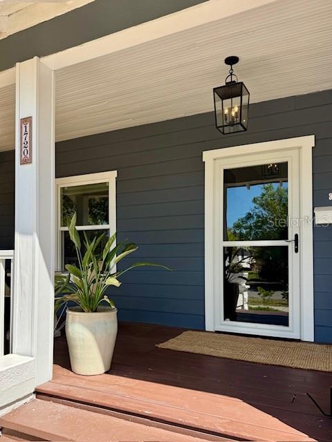 Image 6 of 54 For 1720 Scranton Street S