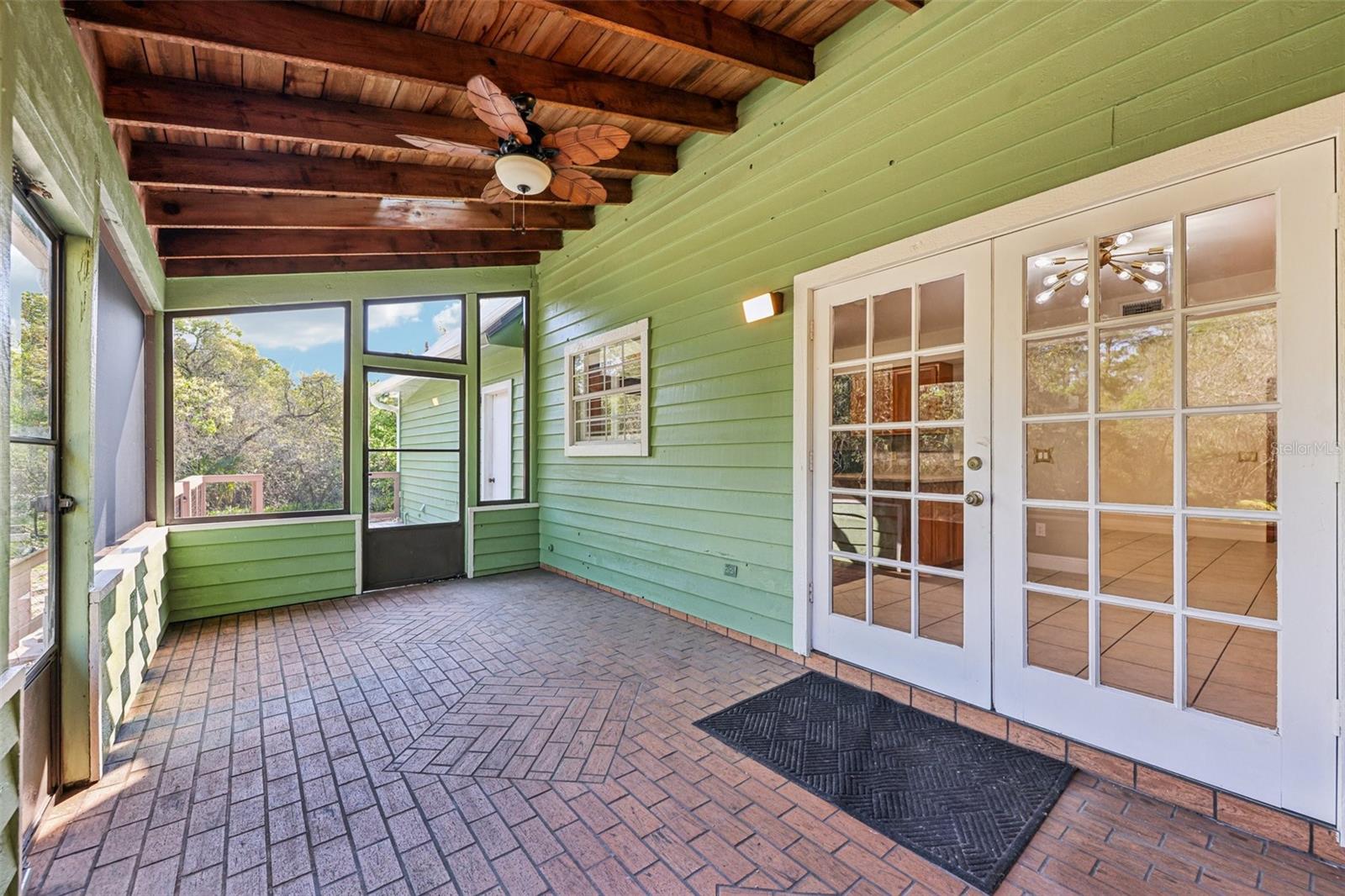 Image 26 of 40 For 490 Hidden Ridge Drive