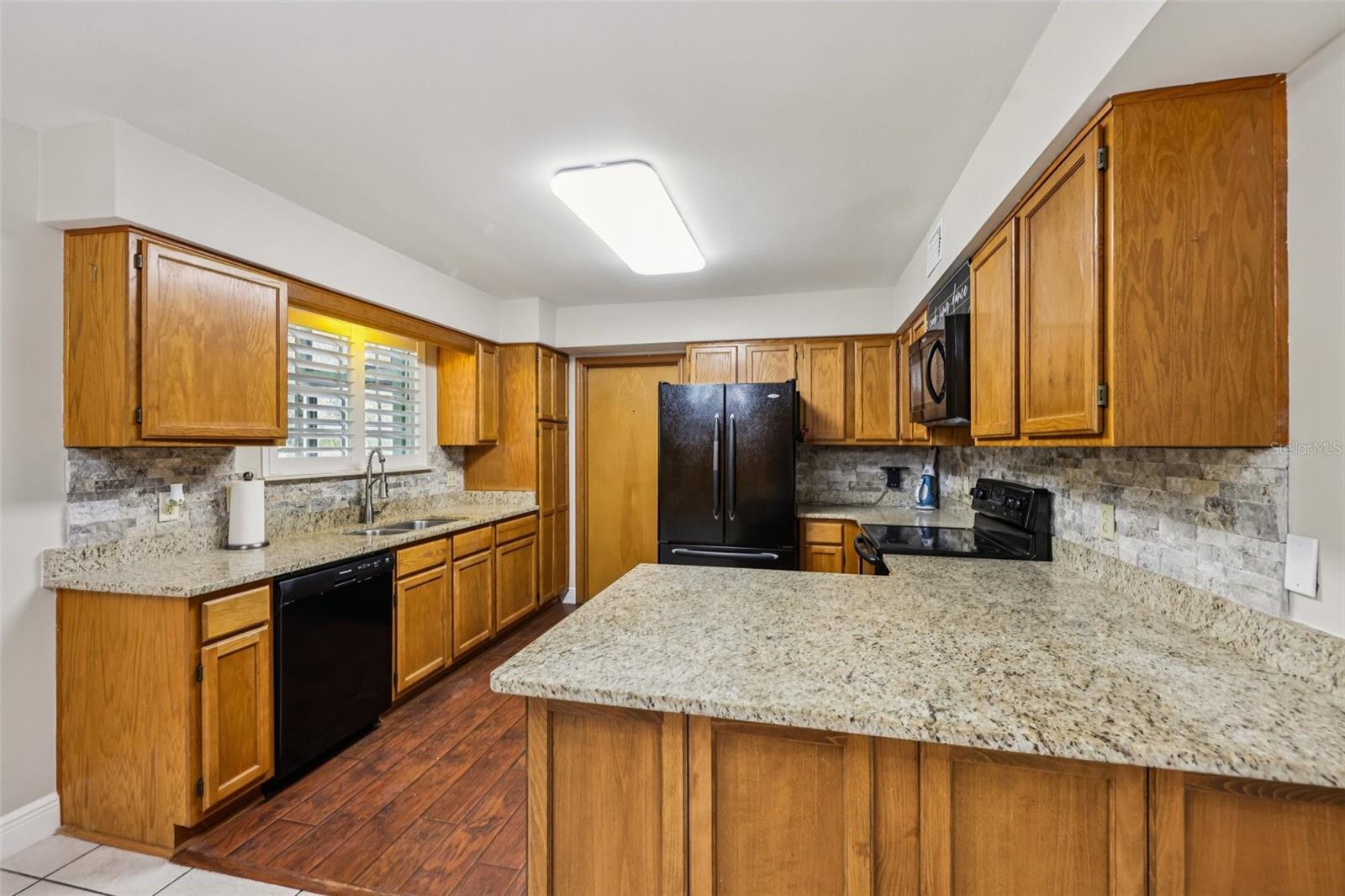 Image 3 of 40 For 490 Hidden Ridge Drive