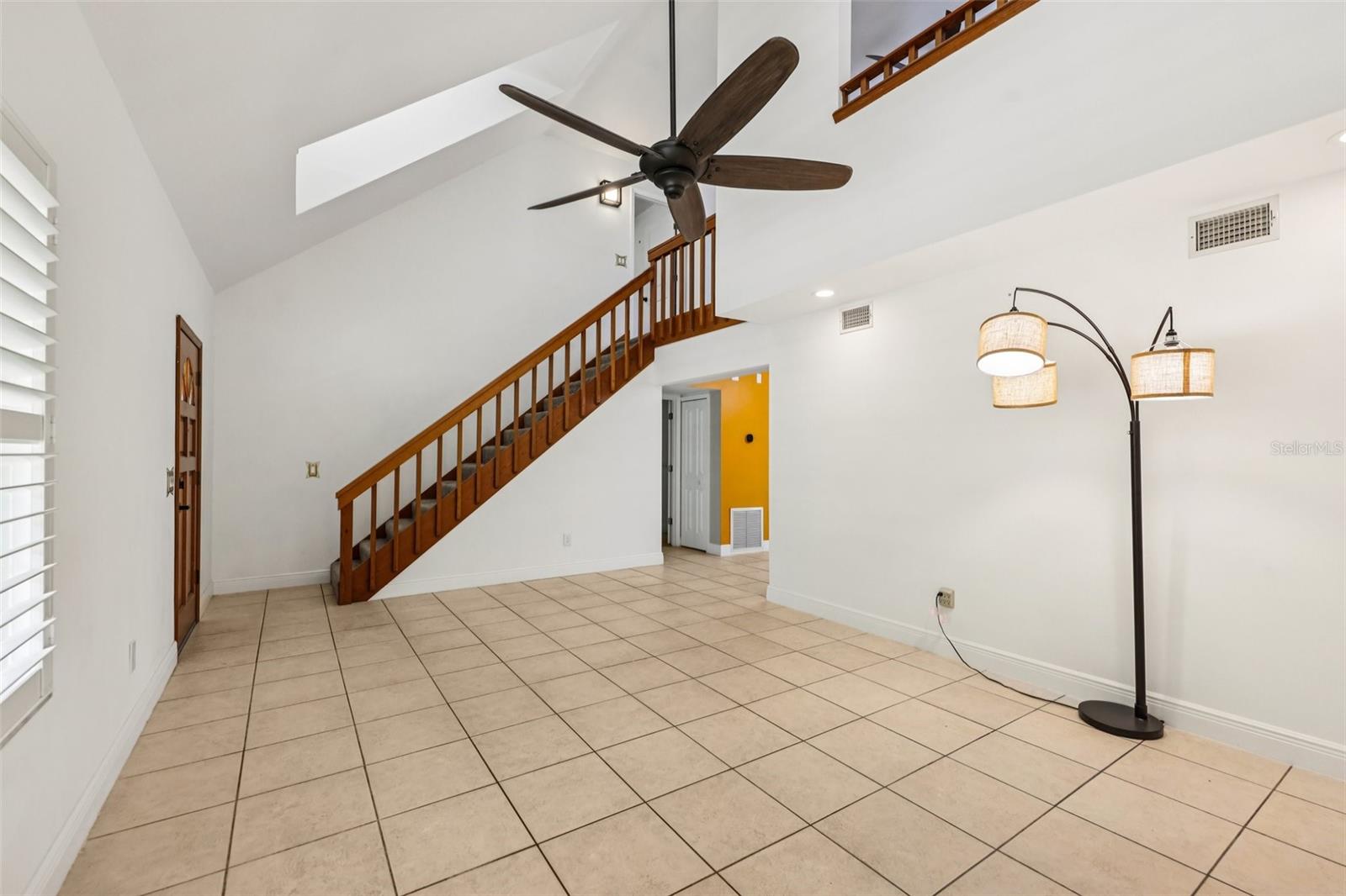 Image 4 of 40 For 490 Hidden Ridge Drive